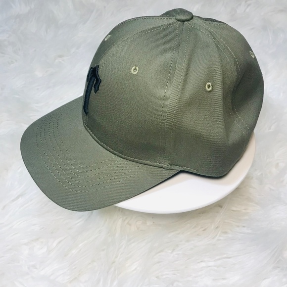 Accessories Trapstar London Hat Irongate T Strapback Nwot Poshmark